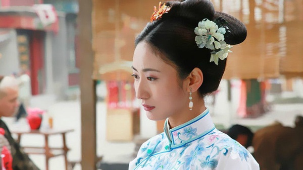 《步步驚心》承歡長大啦！9位清宮女神近照對比，承歡出演《初戀那件小事》，玉檀美到被熱議