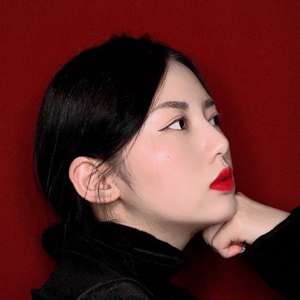 韓國美妝部落客評選「人生摯愛」粉底刷！不同膚質、粉底上妝技巧，韓妞爆光底妝這樣畫