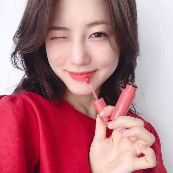 宋慧喬絕美新畫報熱議！明星減齡百搭的層次「中長髮範本」，辛睿恩、Lisa、宋茜都剪了