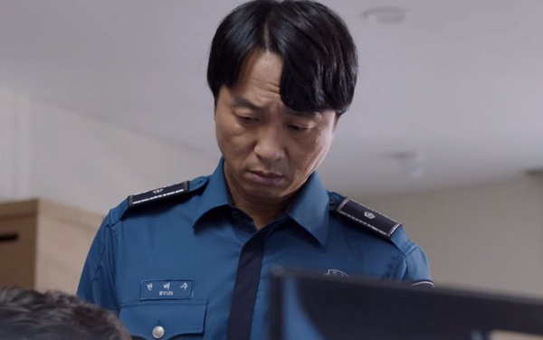 《山茶花開時》殺貓兇手揭開，謎團反而更多！9大最新謎團，盧圭泰、小木偶好神祕，龍植何時要去英心家？