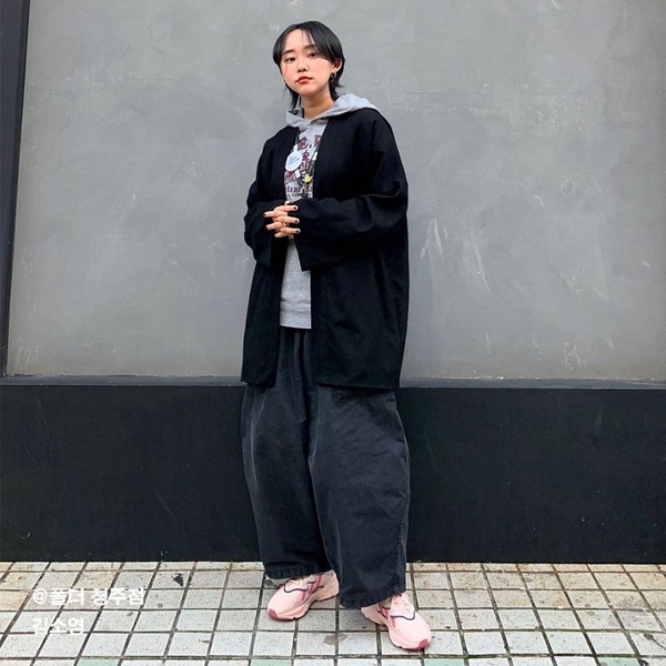 韓國VANS「草莓冰淇淋」新色上市，加碼愛心FILA老爹鞋、Adidas鹽甜女孩「草莓糖漿」鞋款，少女的荷包快保不住啦！
