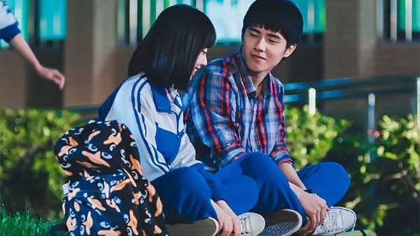 《滿滿喜歡你》左岸狂撩小滿！網評9對「初戀感超強」螢幕CP，《陪你到世界之巔》王一博的初戀好甜