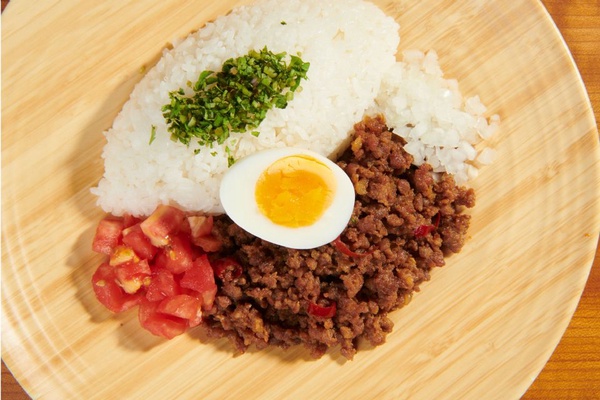 牛角次男坊推出限定新品！慶祝新開幕的高雄漢神本館店，加碼限定免費送丼飯給你吃～