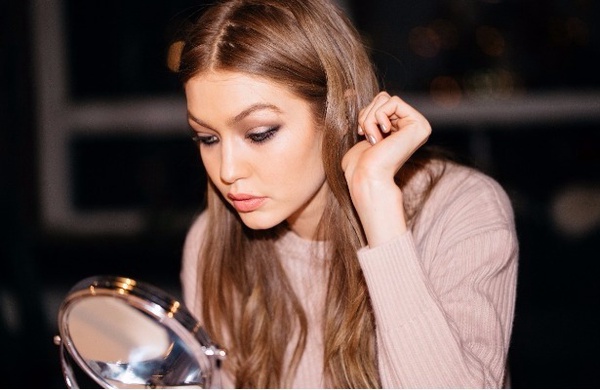 超模GIGI HADID x MAYBELLINE 限量聯名彩妝來了！不搶會捶心肝