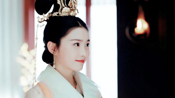 《明月照我心》婢女美過王妃！10個古裝劇高顏值婢女，第9位臉蛋、身材都讓人羨慕