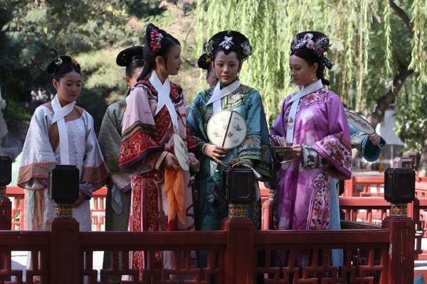 網議「如果《甄嬛傳》的角色上大學」！8位娘娘科系對比，皇后娘娘絕對醫學院，還專攻婦產科