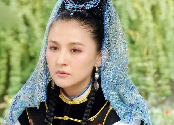 網議「如果《甄嬛傳》的角色上大學」！8位娘娘科系對比，皇后娘娘絕對醫學院，還專攻婦產科