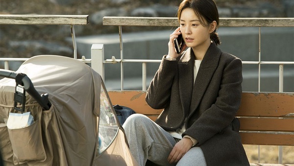 孔劉、鄭裕美《82年生的金智英》奪韓國週末票房冠軍！女性感同身受，為何韓網男性僅給1分低分？