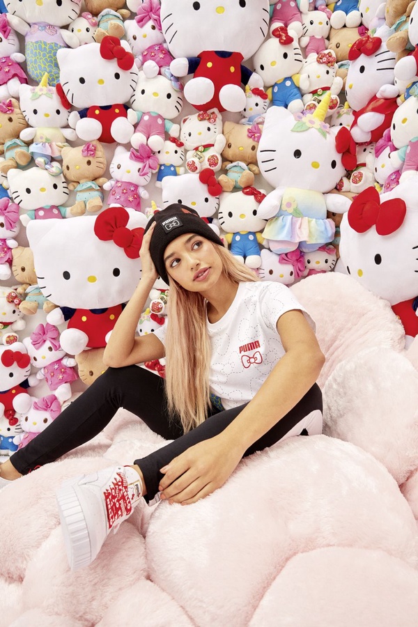 PUMA x HELLO KITTY最強聯名，PUMA「奶油草莓色」凱蒂貓球鞋、後背包，融化所有KITTY迷的少女心！