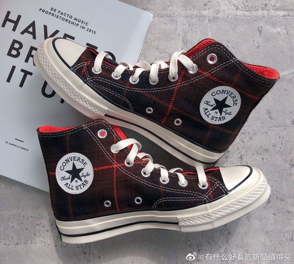 Converse「奶茶色」必買冬季款！奶茶撞色款＆高筒經典格紋，毛呢材質溫暖又百搭！