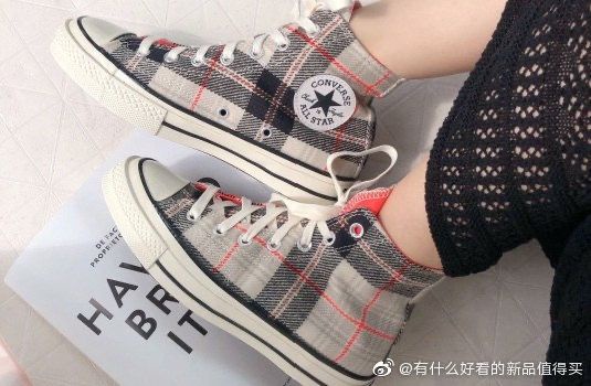 Converse「奶茶色」必買冬季款！奶茶撞色款＆高筒經典格紋，毛呢材質溫暖又百搭！