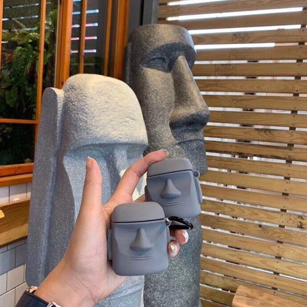 摩艾石像AirPods Case，韓妞人手一個，呆萌造型成為時尚小吊飾！