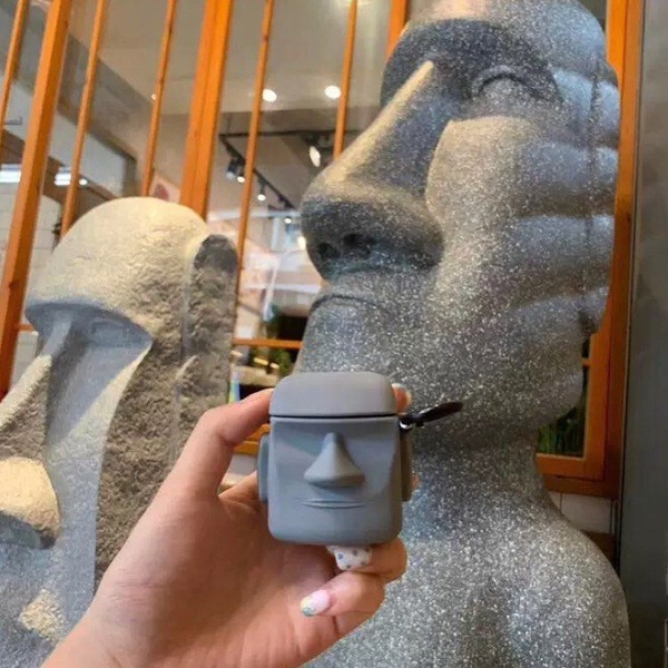 摩艾石像AirPods Case，韓妞人手一個，呆萌造型成為時尚小吊飾！