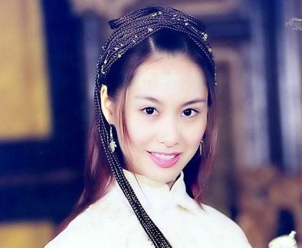 網評金庸武俠筆下10大美女！劉亦菲把兩個古裝女神演成經典，趙敏、王語嫣都不是第一