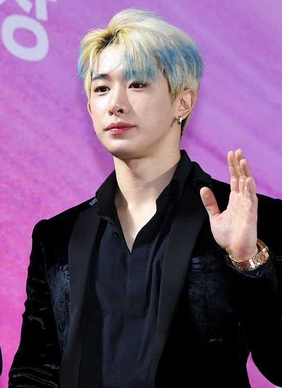 從BIGBANG到iKON，MONSTA X元虎連三爆被退團！韓團偶像跟她扯上關係都沒好下場，盤點被韓瑞希毀掉的男星