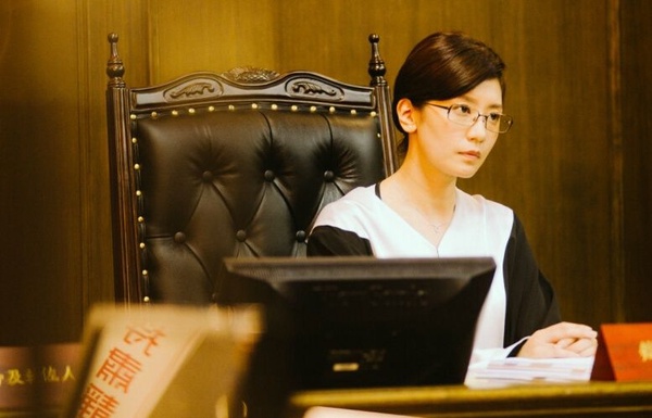 《罪夢者》大哥女人不夠看！賈靜雯6部現代戲，霸氣女總對戲胡歌、演律師和徐若瑄交鋒，網狂推她演職場大女主！