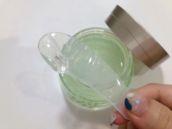 補水救星「凍膜」推薦！保濕不黏膩、邊睡覺邊保養，超簡單敷出爆水嫩肌～