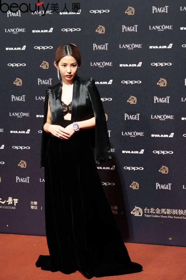 54金馬紅毯女星禮服大整理！7位女星大走「透膚」露這裡