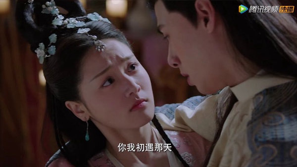 陸劇9對「一見鍾情」的CP！《三生三世》鳳九戀上帝君，還記得《親愛的，熱愛的》那碗泡麵嗎