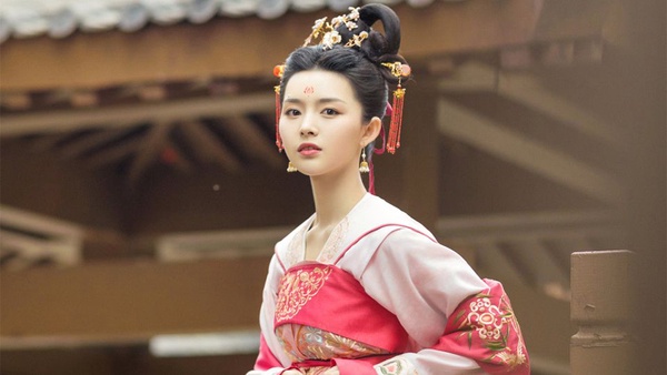 《明月照我心》側妃上線變宮鬥劇！9位網劇古裝女神，還有《小美好》、《小時光》的演員