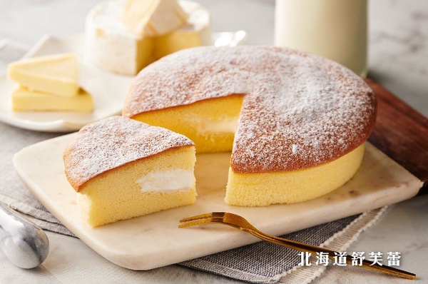 全聯We Sweet「起司聯合國」！爆餡的「北海道十勝奶油舒芙蕾＆焦糖布蕾乳酪」，起司控絕不能錯過全聯起司季！