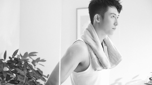 網熱議10個「陸劇中的狼屬男友」！《沒有秘密的你》小奶狼V.S《親愛的，熱愛的》小野狼你選誰