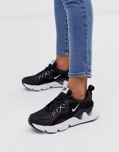 秋冬必備「奶白鞋」推薦！Converse、Fila、Nike芸芸同款鞋更是巨顯白、瞬間變腿精！