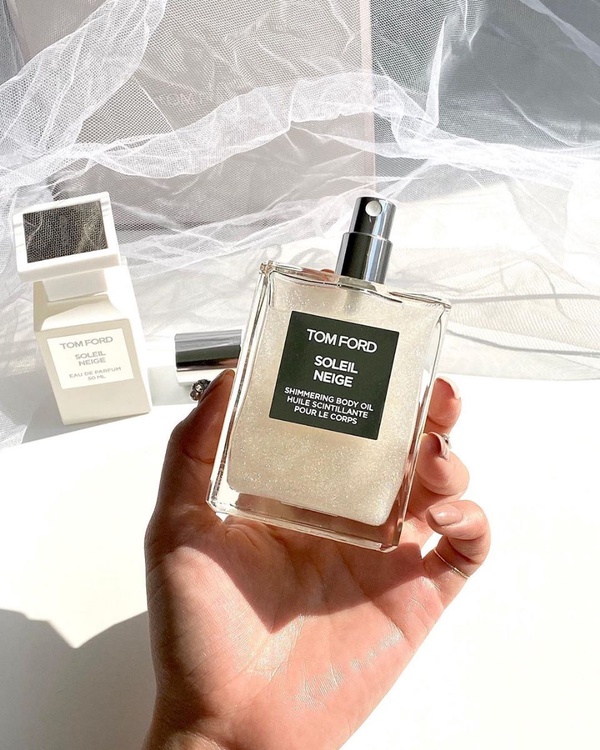 TOM FORD保養油「珍珠光」絕美新色登場！冰晶般的細緻流沙美翻，加碼冬季新品彩妝