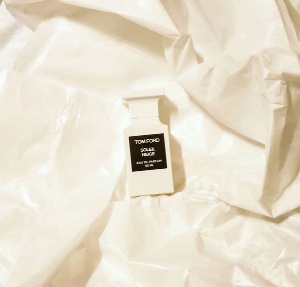 TOM FORD保養油「珍珠光」絕美新色登場！冰晶般的細緻流沙美翻，加碼冬季新品彩妝