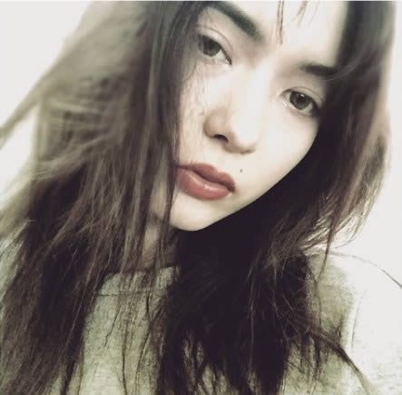 打造空靈感「厭世臉」靠這幾招！不用再靠似顏繪！