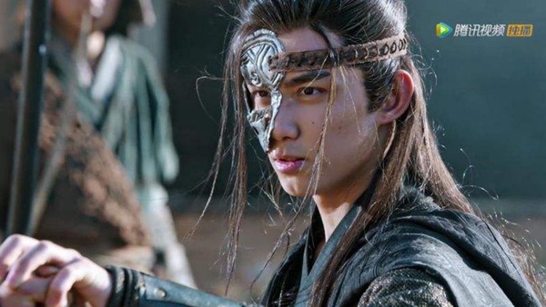 肖戰《狼殿下》鬍子劇照曝光！9位「浪蕩子」古裝男神，楊洋留著乞丐頭還是帥