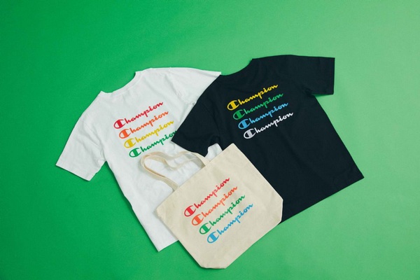 champion 101新店超好買!101獨家款彩虹T、帆布包，一穿上簡約運動時尚就此完成!