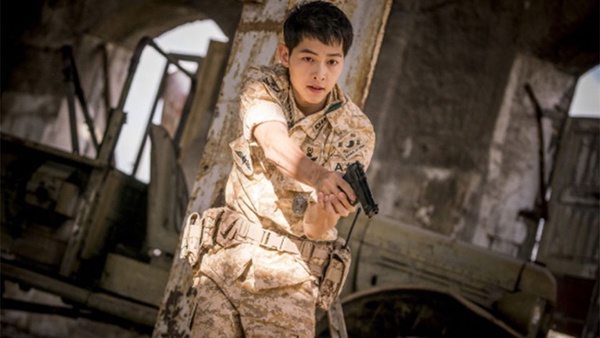 玄彬《愛的迫降》穿軍裝拯救孫藝真！11位韓劇軍裝男神，海軍、空軍通通有，宋仲基＆丁海寅2個「劉大尉」都帥