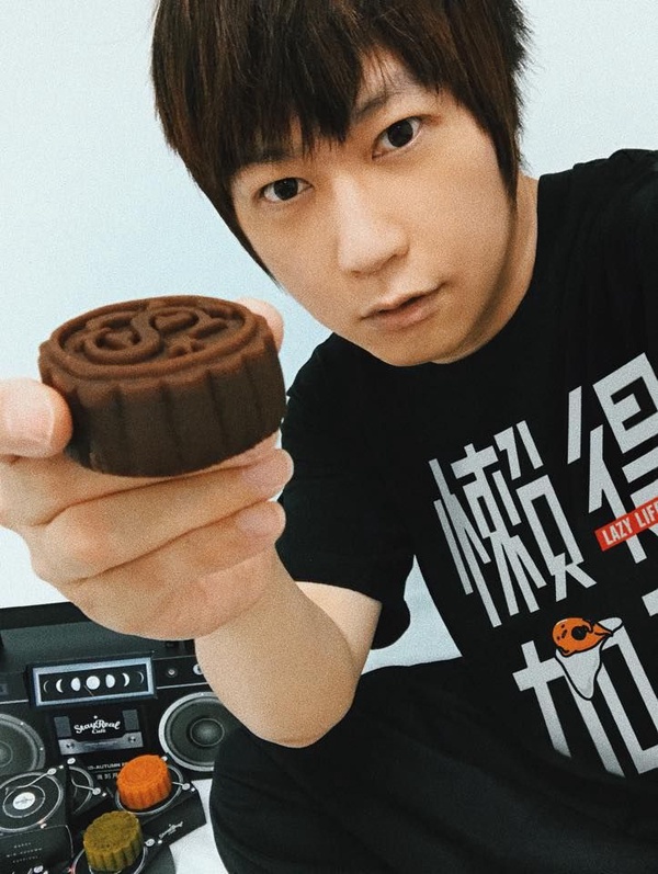Tomo x Mika開店「爛醉咖啡」！阿信、阿妹超美IG打卡咖啡廳