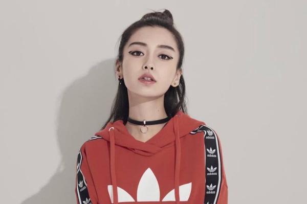 Angelababy產後大秀腹肌！女星產後瘦身9公斤，全靠2大招