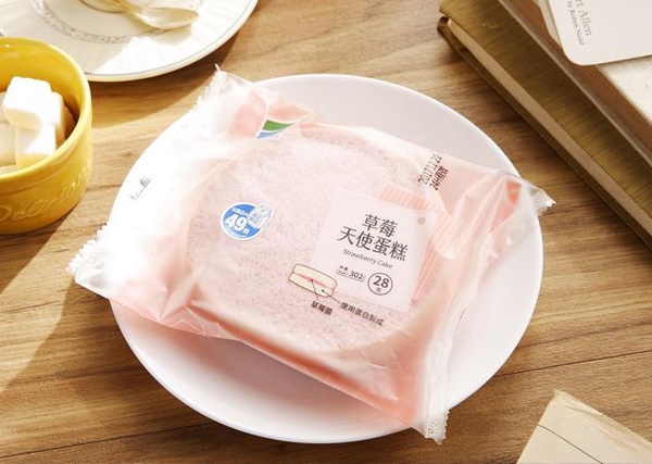 全家隱藏版甜點推薦！兒童節米奇米妮限量造型蛋糕搶到缺貨