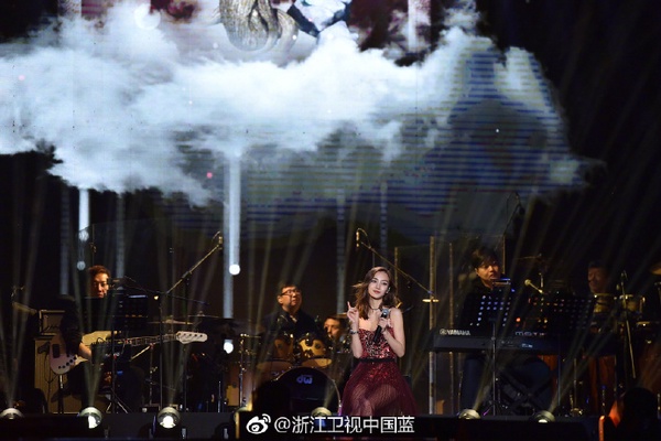 2018跨年收視女神演唱！迪麗熱巴、范冰冰4位女神表演推薦