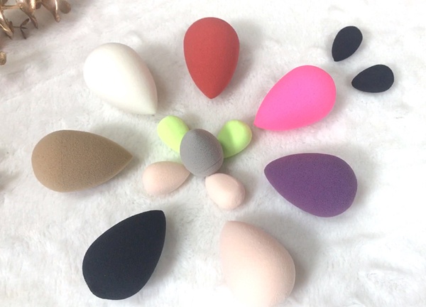 一次擁抱11顆beautyblender！15周年超療癒美妝蛋禮盒送給你