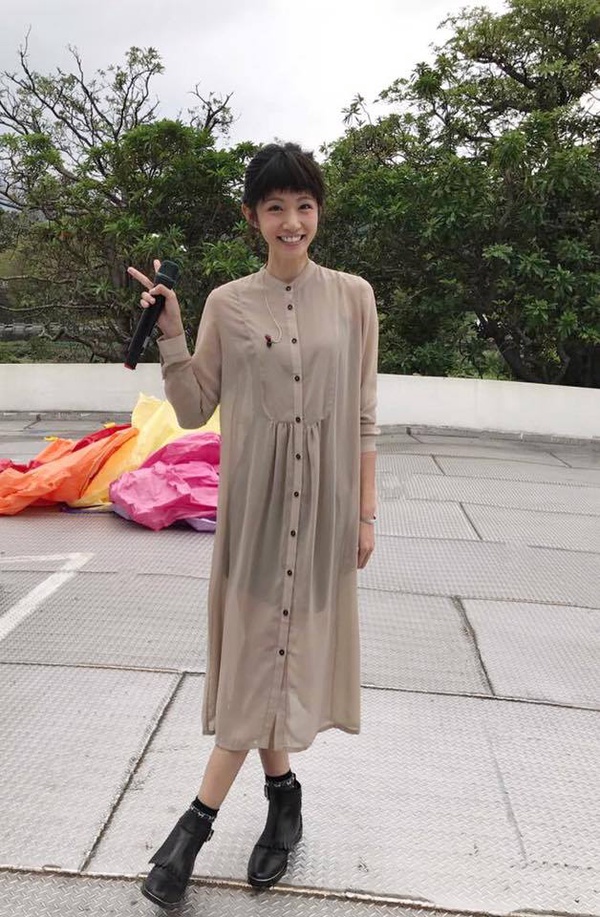 李千娜逆天美腿逼近100公分！長腿歌姬腿部保養大公開
