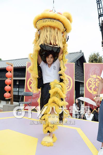 賀軍翔專訪ＱＡ！ 獨家帶妳直擊龍湯掌門人，千萬不要錯過！