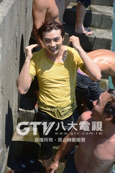 賀軍翔專訪ＱＡ！ 獨家帶妳直擊龍湯掌門人，千萬不要錯過！