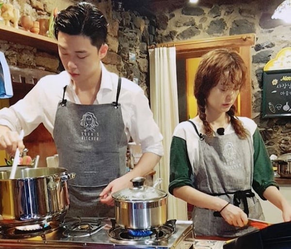 《尹食堂、孝利家民宿》第二季！朴敘俊大秀肌肉、流利西文