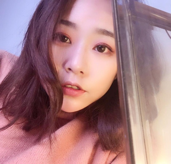痘痘肌、油肌美妝Youtuber推薦！跟著他們保養、化妝超安心