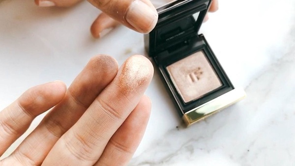 TOM FORD高級訂製迷你眼影1/25上市！櫃上最佛心價眼影