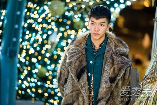 《花遊記》最時尚美猴王！李昇基穿皮草、尖瀏海，「悟空時尚」正夯
