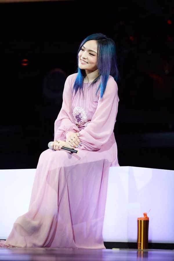 徐佳瑩懶人瘦身公開！超V下巴超明顯，靠3招嚴格控管