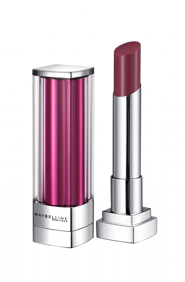 Maybelline「琉璃誘光精油唇膏」打造水感美唇，讓人忍不住想親下去！