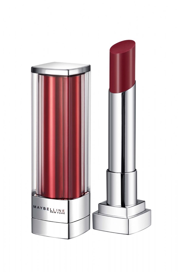 Maybelline「琉璃誘光精油唇膏」打造水感美唇，讓人忍不住想親下去！