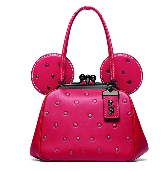 Disney與Coach又合體啦！19種限量米奇米妮單品絕對不能錯過！