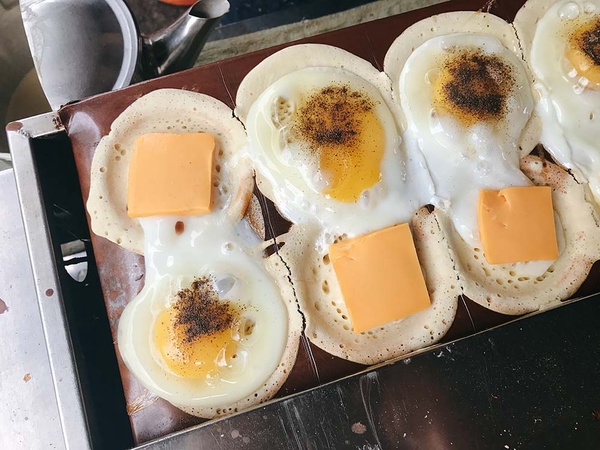 台中爆餡車輪餅推薦！Q弟紅豆餅連在地人都搶著排隊